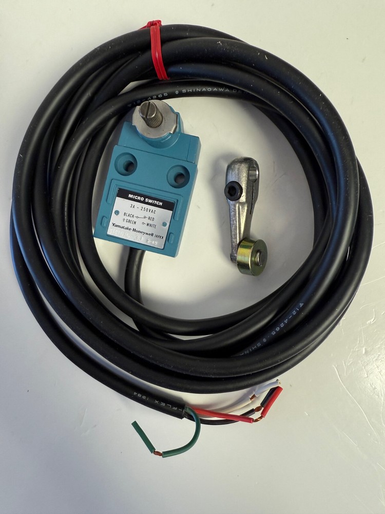 MICRO YAMATAKE HONEYWELL 14CE6-3T MICRO SWITCH NEW OPEN BOX