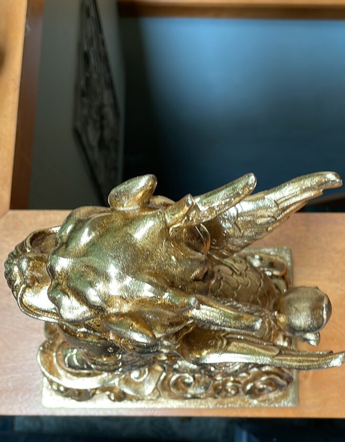 Gold Tone Winged Dragon Foo