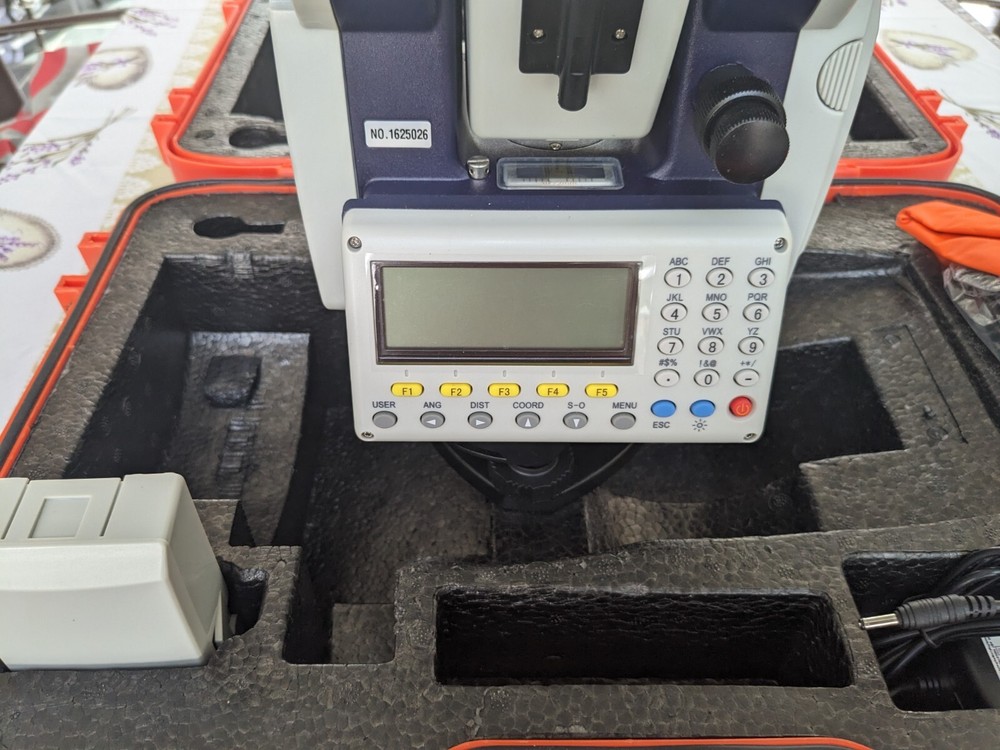  Agatec MTS 650 Automatic Laser Level w/Case