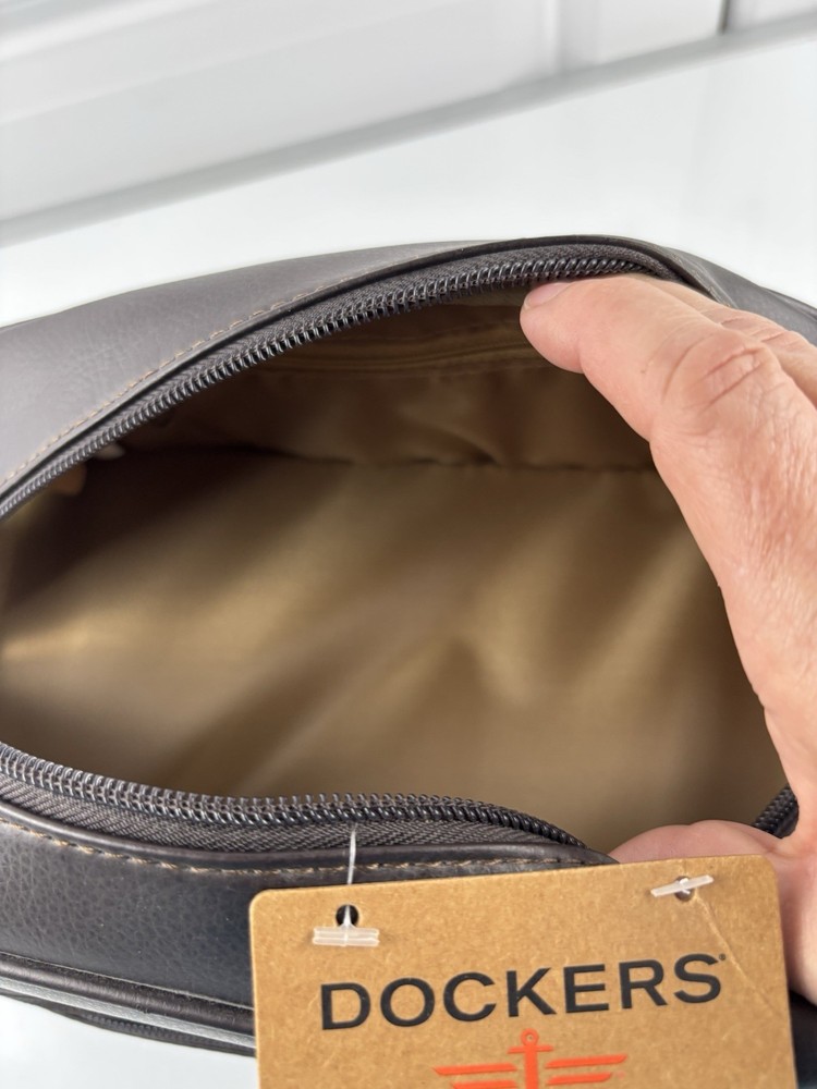 NWT Dockers Drop Bottom Travel Kit Upper & Lower Compartments Grab & Go Handle