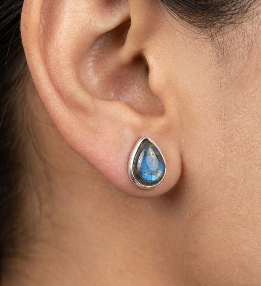 925 Solid Sterling Silver Labradorite Pear Shape Stud Earring