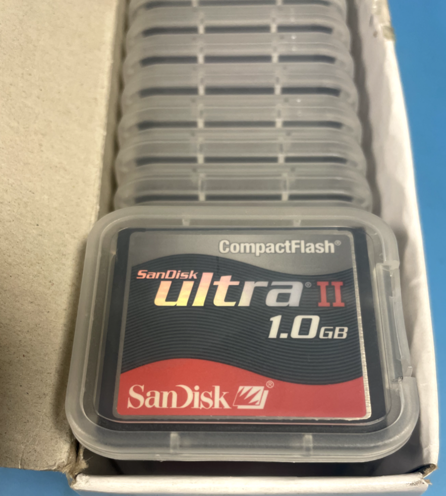 SanDisk 1GB Ultra II CompactFlash Memory Card NEW