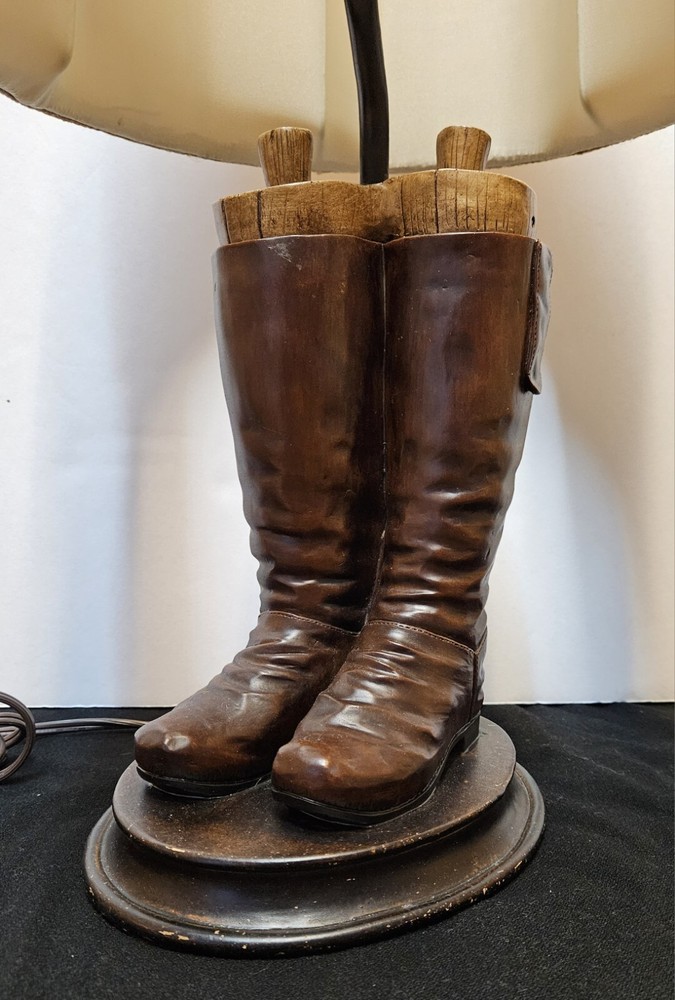 👢 LADIES BOOT LAMP Working Condition Slight Scuffs