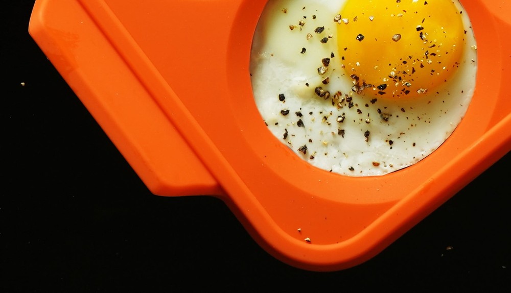 Silicone 6-Section Egg Ring Egg Mold Tray in Orange