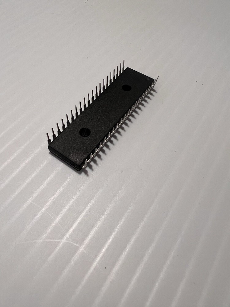 OKI M82C55A-2 (6422B59) Programmable Peripheral Interface Chip (X)