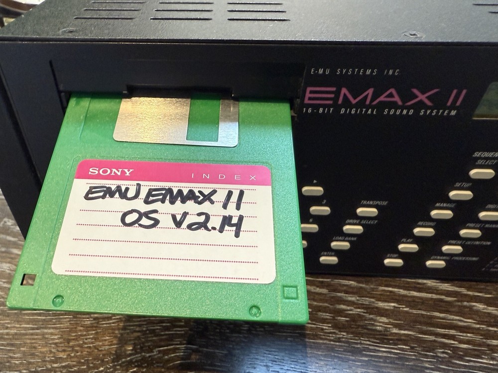 E-MU SYSTEMS EMAX II model 2213 16 Bit Digital Sound System