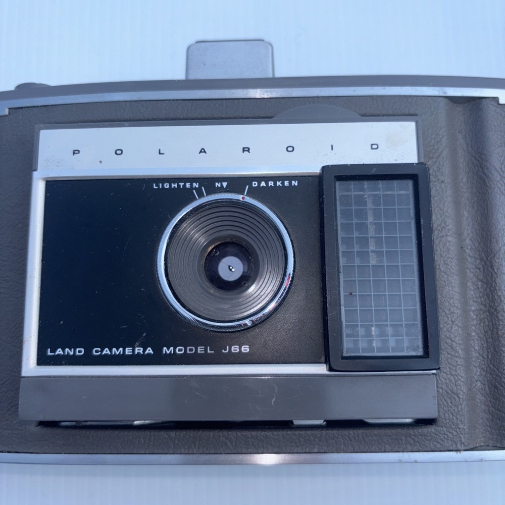 VINTAGE Polaroid Land Camera Model J66, Untested