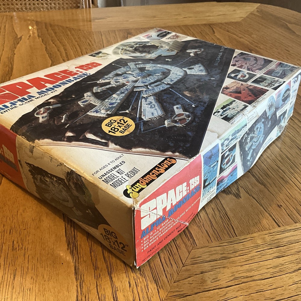 Vintage MPC 1976 Space:1999 Alpha Moon Base STARTED / COMPLETE