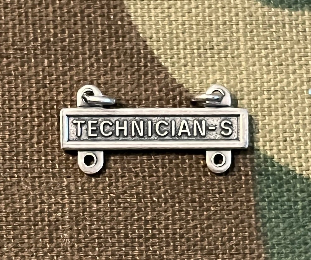 US ARMY TECHNICIAN-S QUALIFICATION BAR