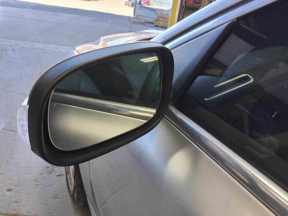 S80 2008 Battery Tray 684236