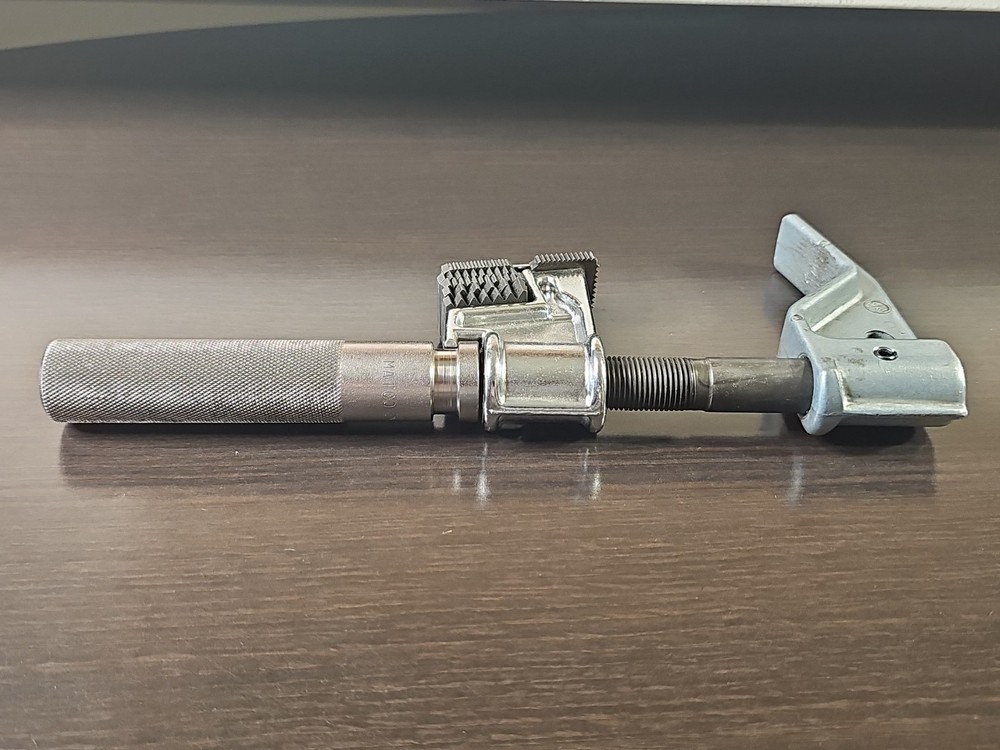 Vintage MAC TC-500 Thread Chaser Tool USA