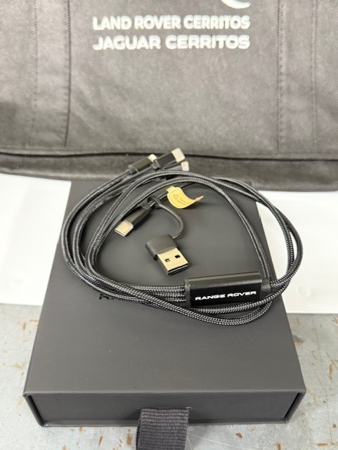 GENUINE RANGE ROVER CHARGING CABLE 3IN1