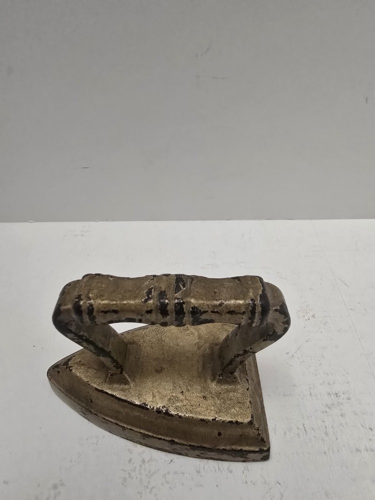 Antique Cast Iron Mini Sad Iron, 3"