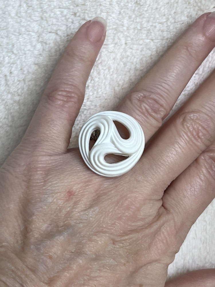 White Creamy Swirl Wire Wrapped Button Ring