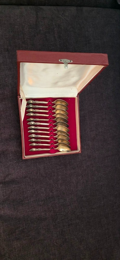 Vintage Set 12 Silver Plated Spoons