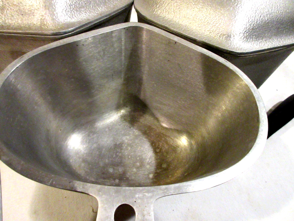 3-Silverseal Cookware Heart Shape/Triangular Aluminum Pots w/1-Handle