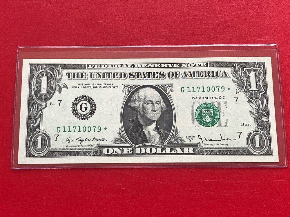 1977 A STAR NOTE $1 DOLLAR BILL ( CHICAGO G ) UNCIRCULATED