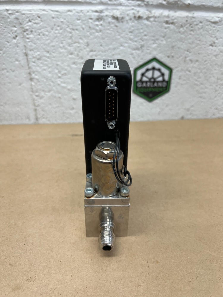 Brooks 5850 EM Mass Flow Controller, Chlorine, 200 SCCM Flow Rate