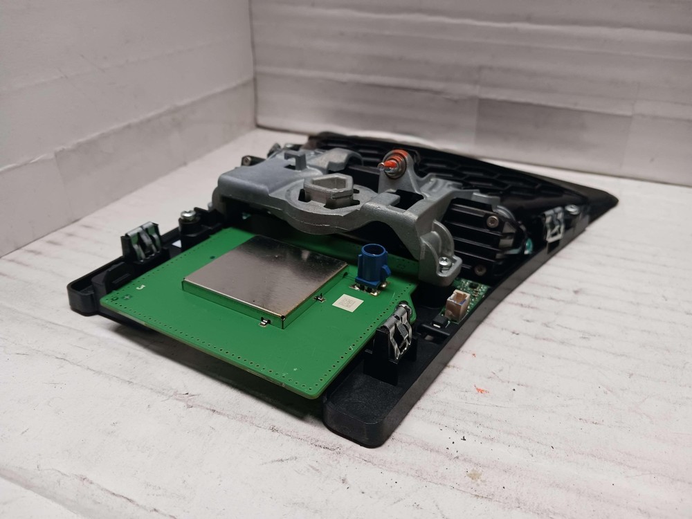 Camera/projector TESLA MODEL 3 18 WINDSHIELD MOUNT