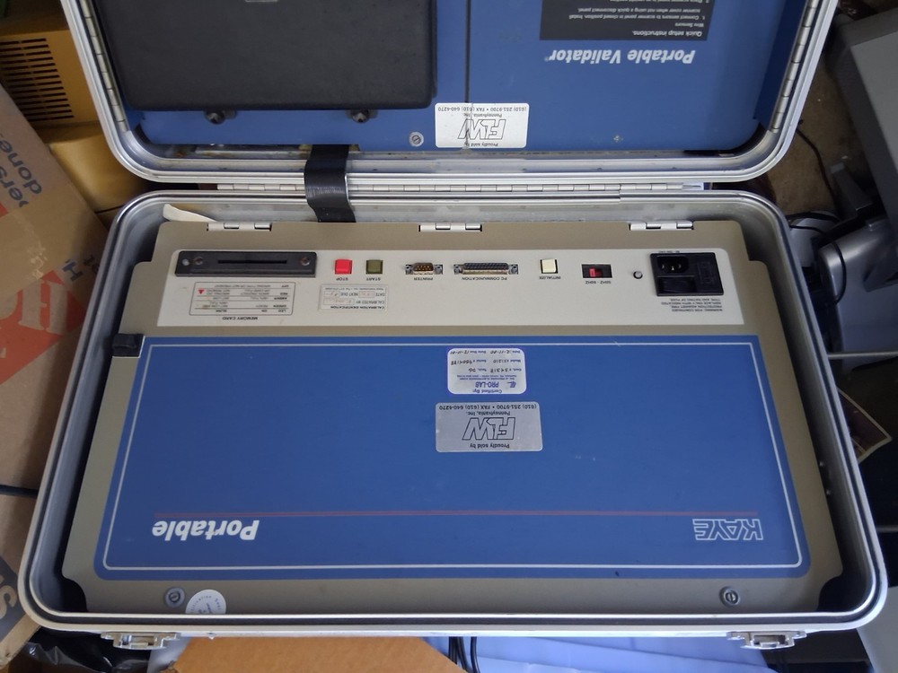 Kaye Portable Validator Portable Briefcase Thermal Validator (UNTESTED)