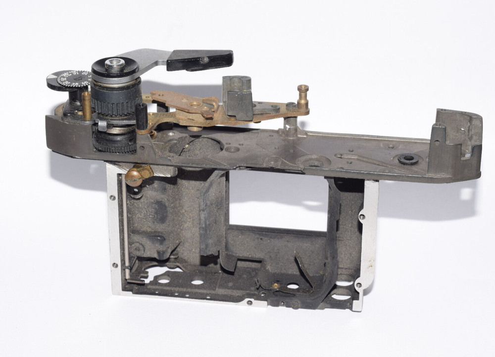PARTS FOR CAMERA LEICA M5