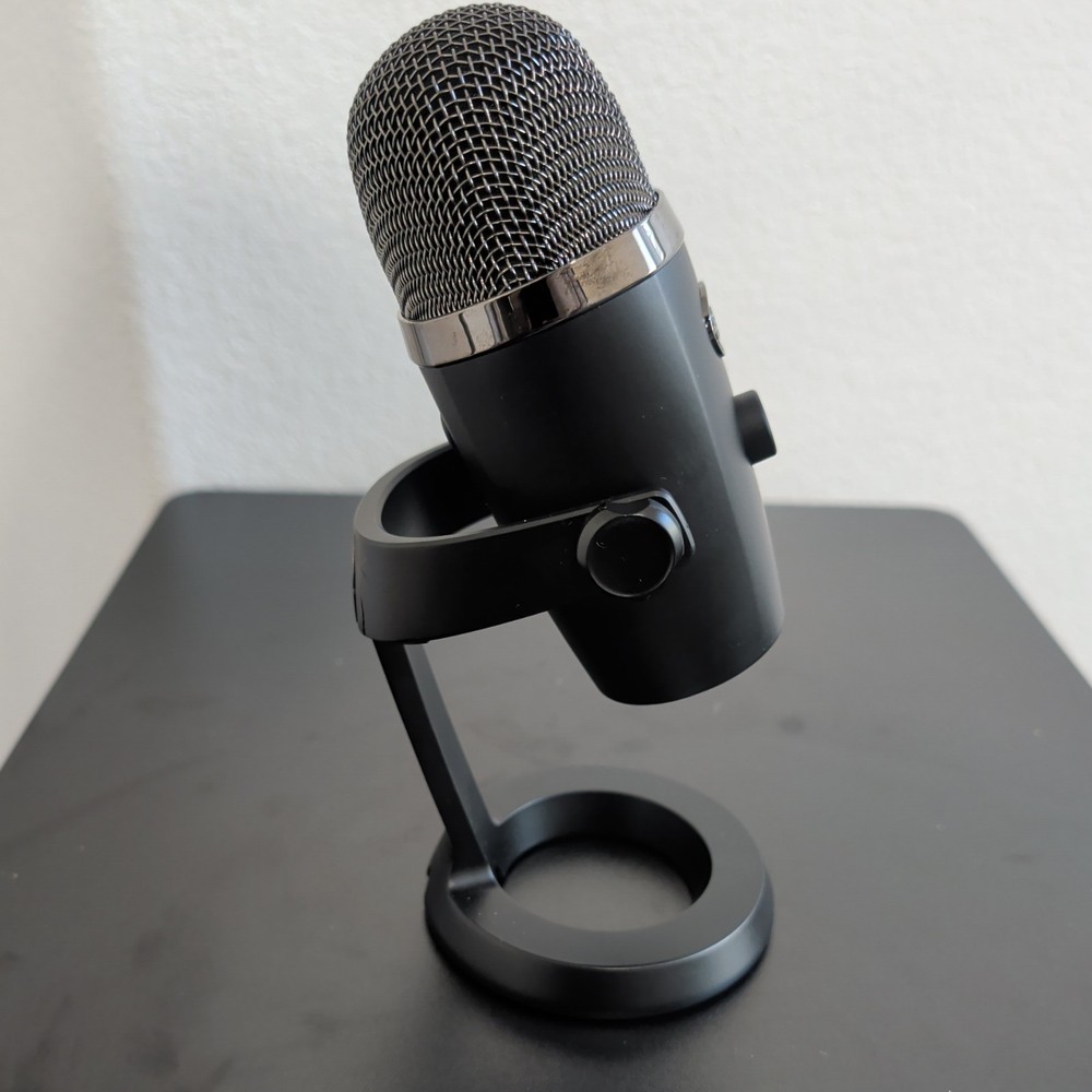 Logitech G Blue Yeti Nano USB Microphone | Black
