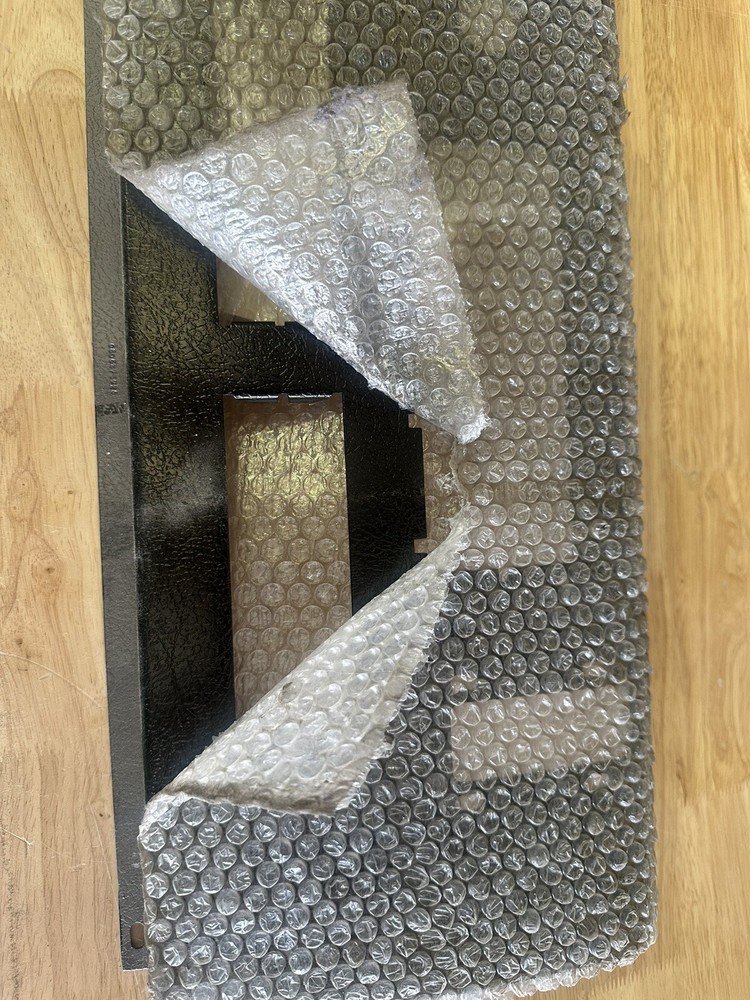 FREIGHTLINER 2248139037 - PANEL DASH P RCPT LHD R