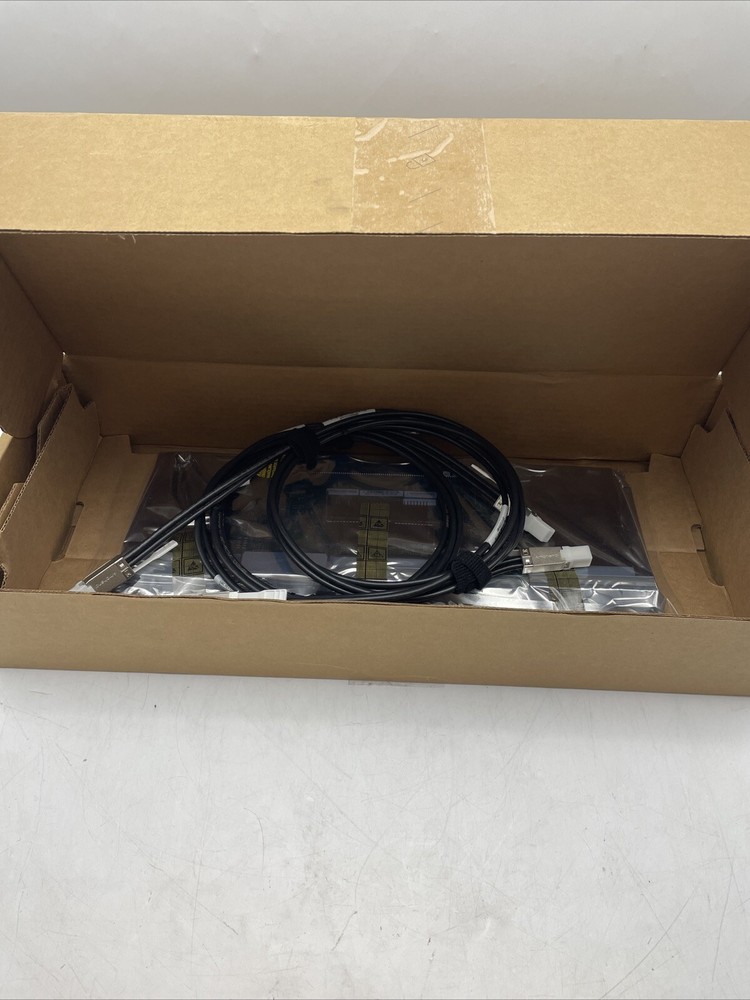 303-300-000C-02 – EMC Unity 12Gb SAS LCC Storage Controller Module DAE