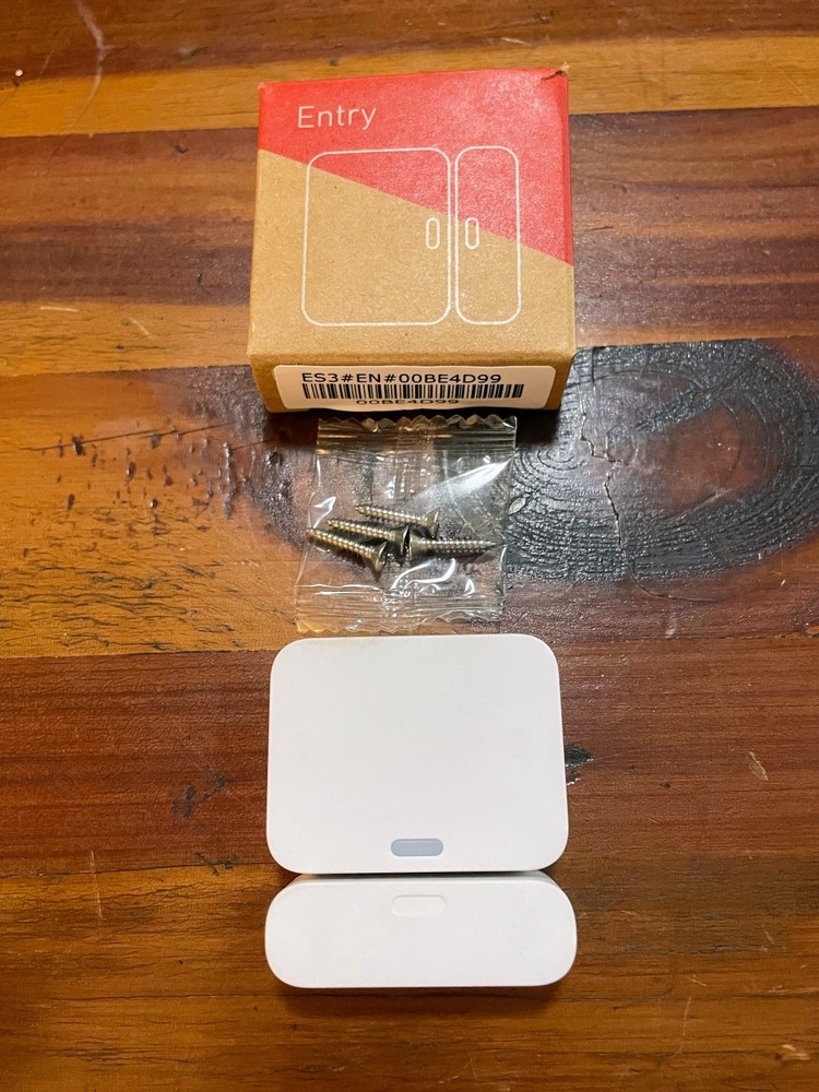 SimpliSafe Security System Base (G3-SSBS3) with Keypad, Indoor Camera and Entry