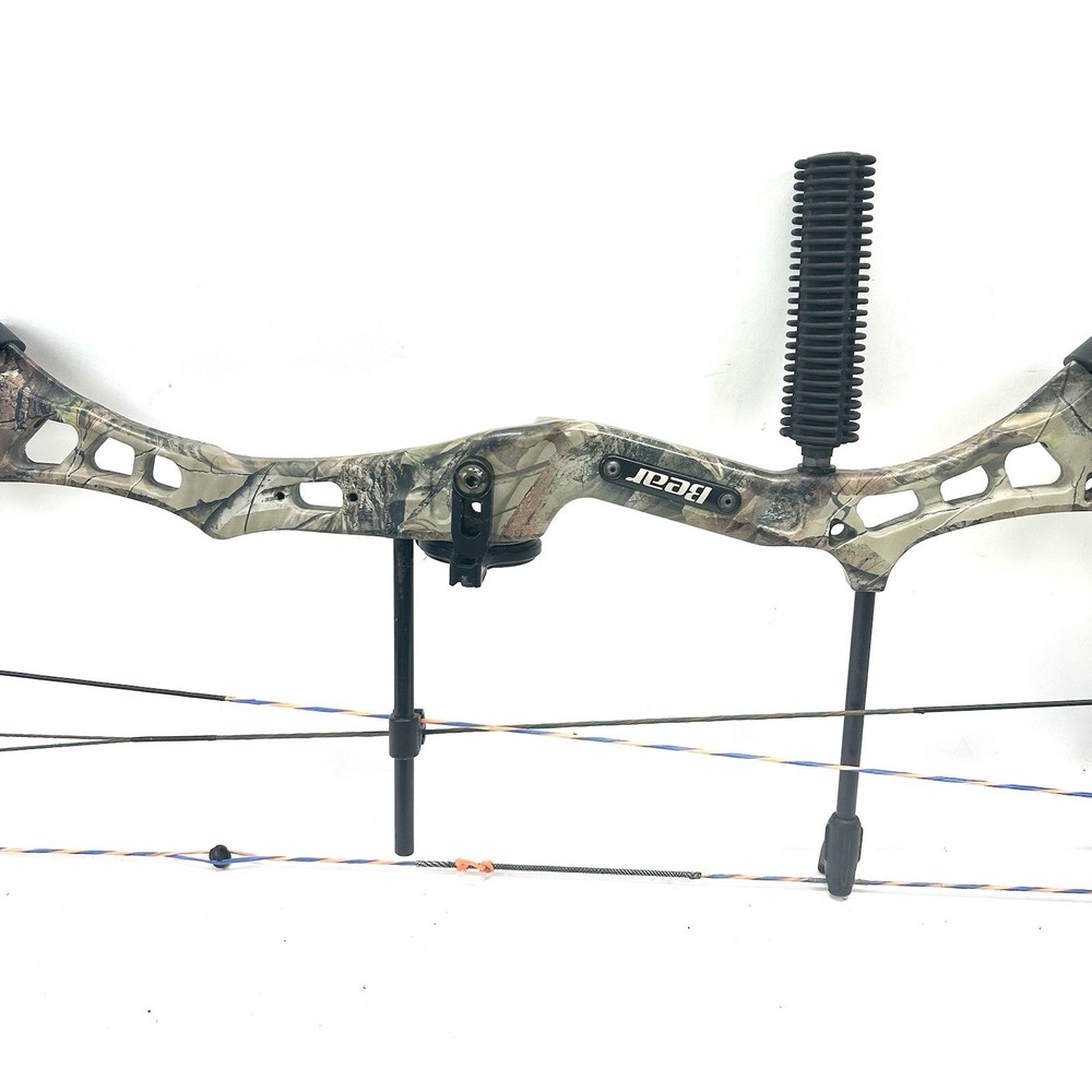 Bear Encounter Bow RH 27-32" / 60lbs.