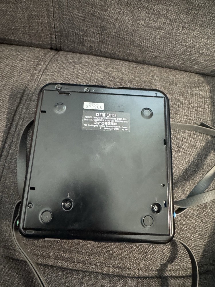 Sony D-2 Discman CD Player - Tested Works