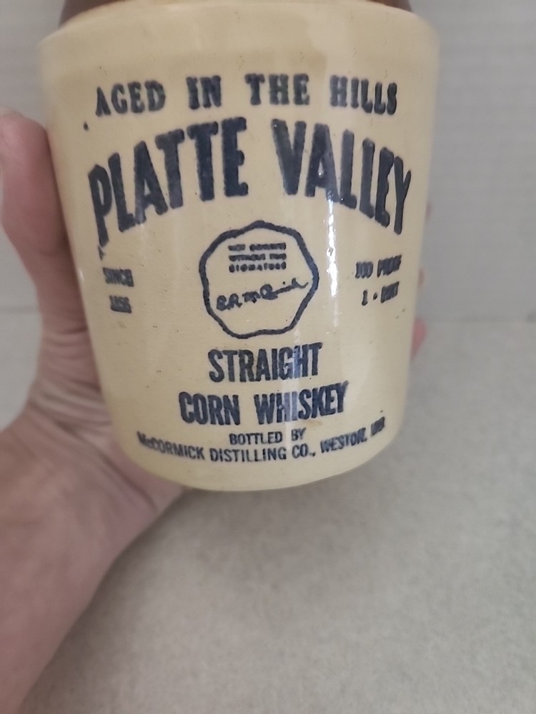 Excellent Empty McCormick Platte Valley 1 Pint Jug!
