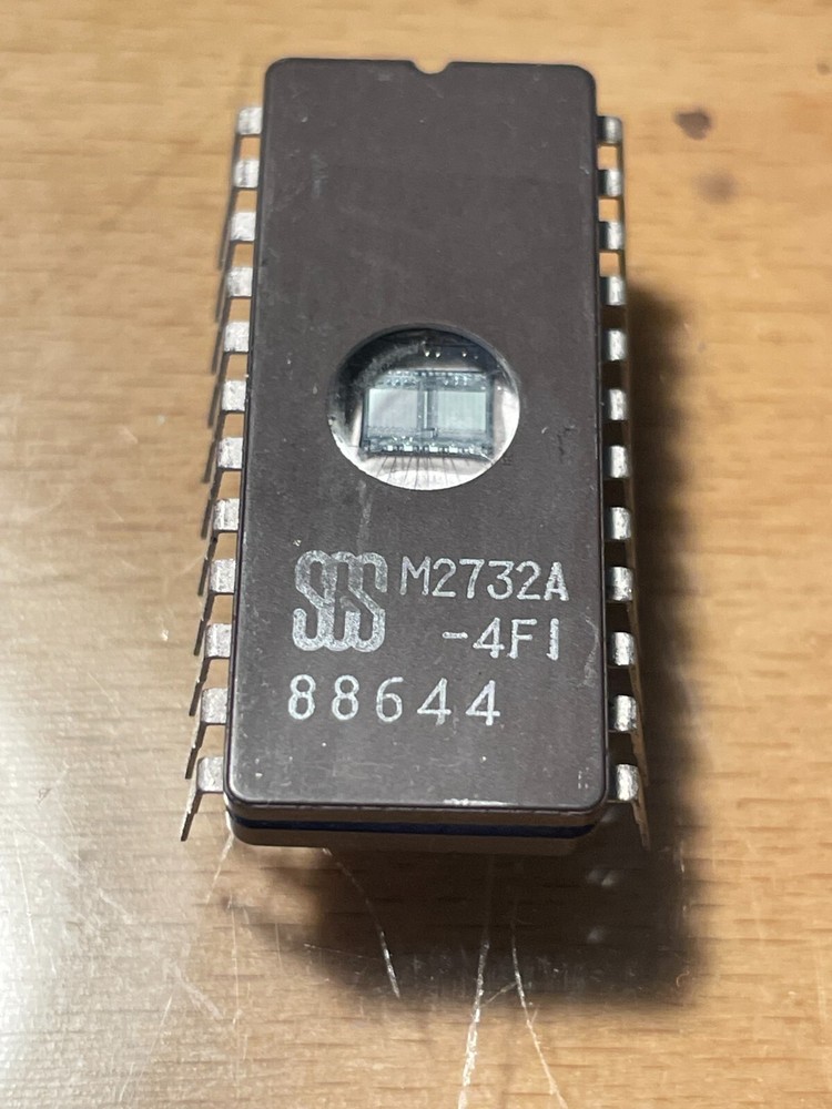 M2732A-4FI INTEGRATED CIRCUIT MEMORY ЕPROM CDIP24.
