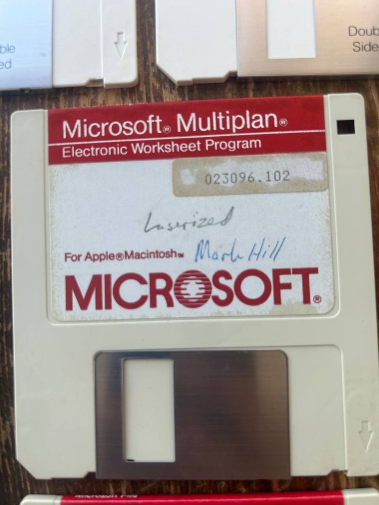 Microsoft Business Pack Macintosh w/ Word Multiplan Chart File Disks