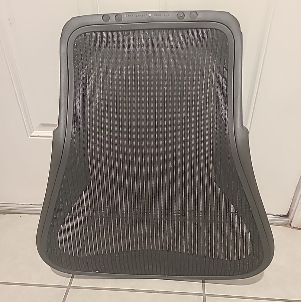 Herman Miller Aeron Classic Mesh Back & Frame Size B