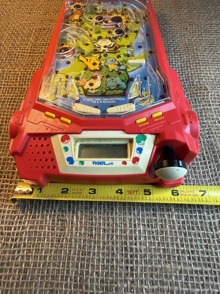 1999 POKEMON Thundershock Challenge Game PINBALL NINTENDO Tiger Electronics T1