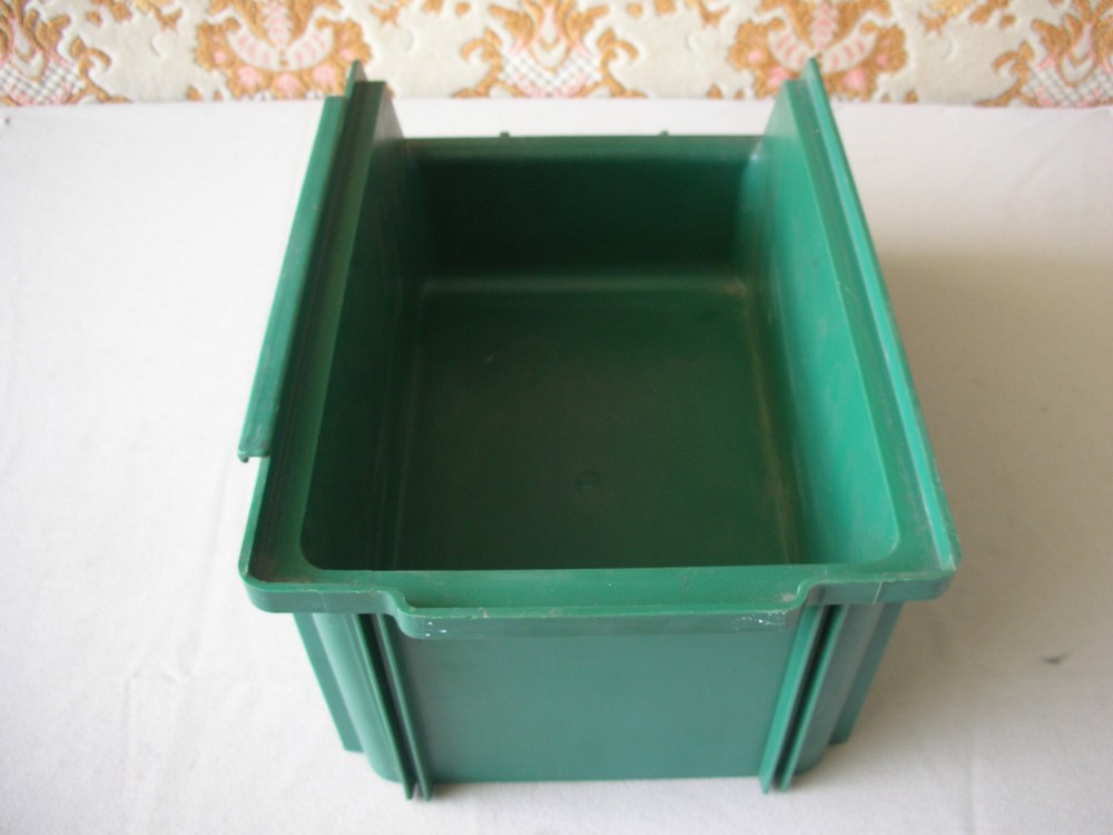 Alfa 4 Alfredo Martini Wolf Mouth Container