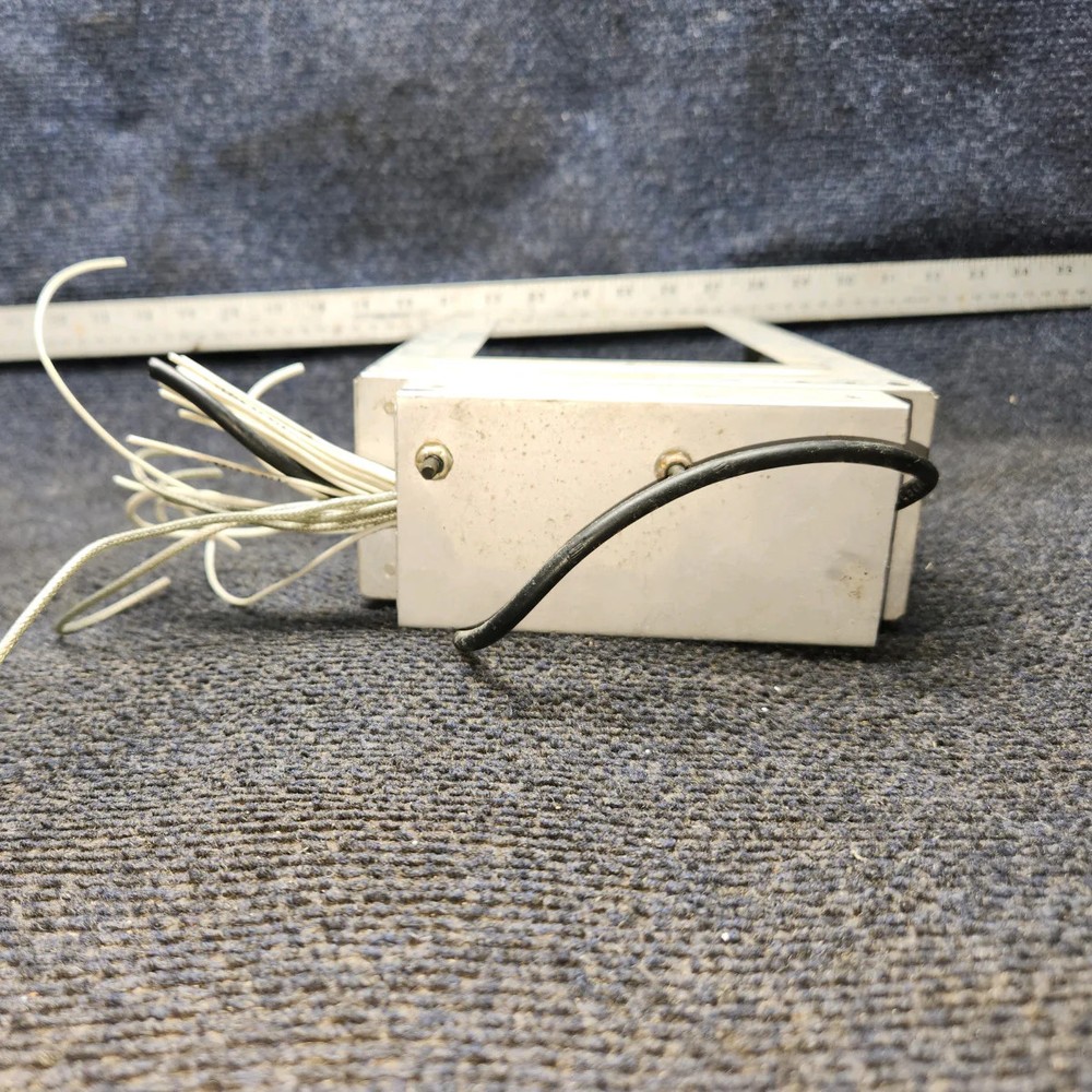 069-1019-00 | Bendix King | KX 175 NAV/COM – Includes Rack and Connector