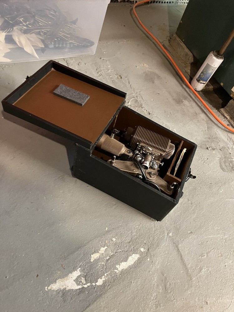 Revere 8mm Projector