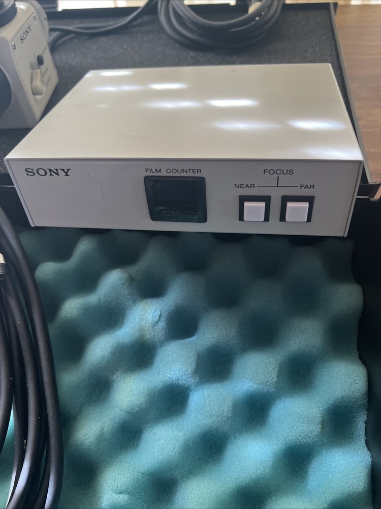SONY MICROSCOPE ADAPTER MVA-380 With Case And Accessories