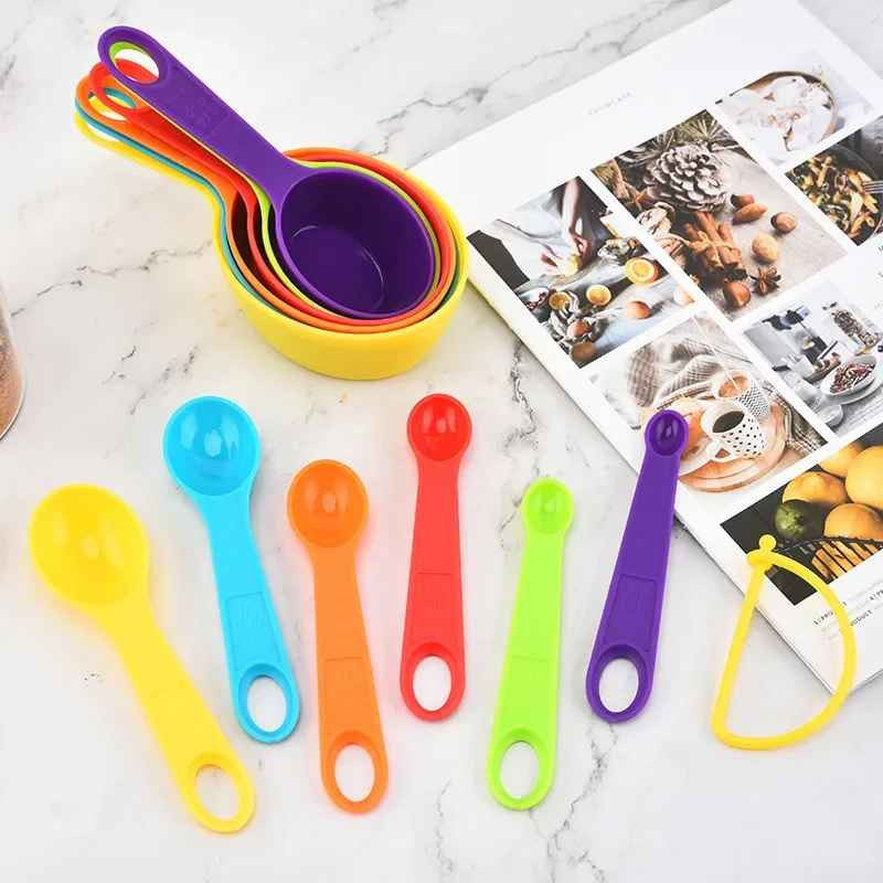 12pcs measuring spoon set with cups, plastic baking tool for kitchen use