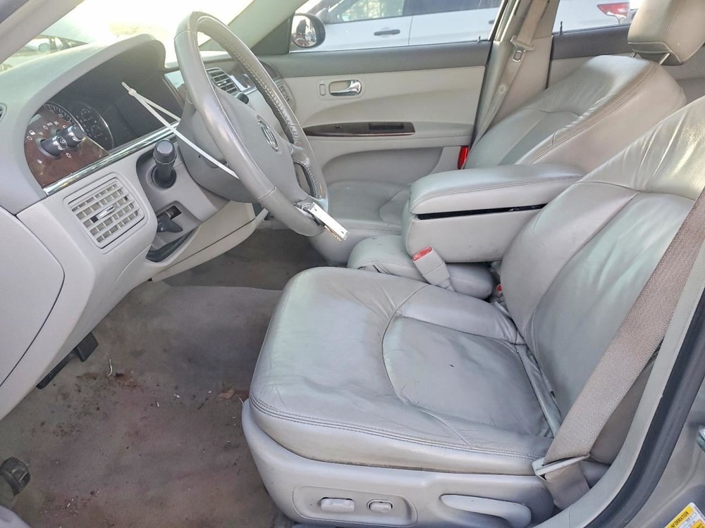 LACROSSE 2008 Glove Box 4977073