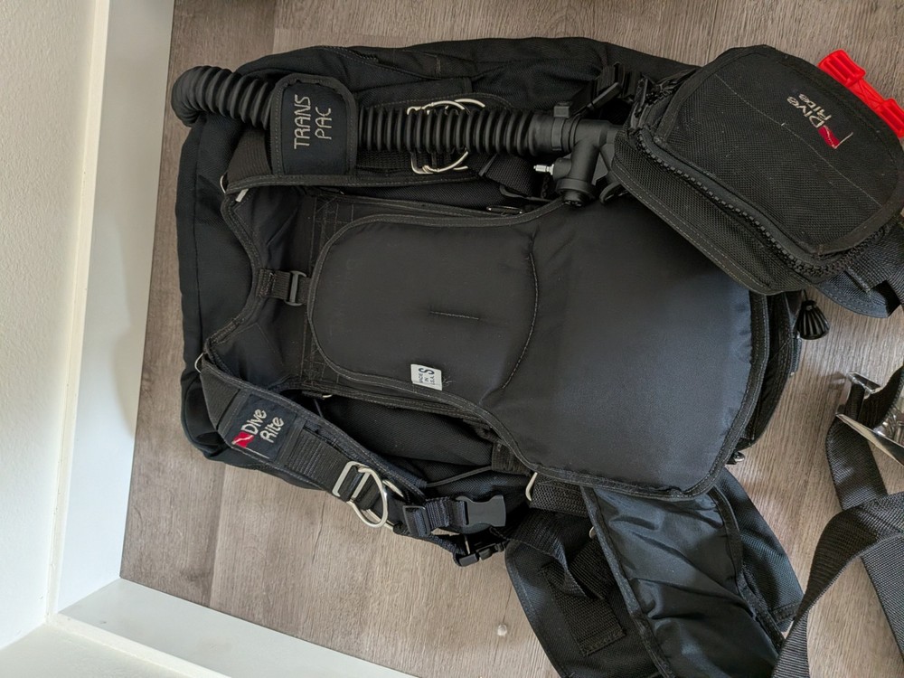 Dive Rite Transpac Scuba BCD Size S With rec wing