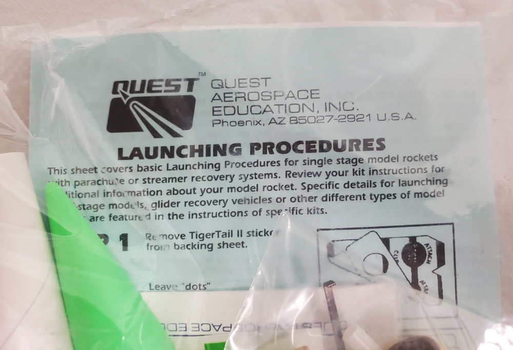 Quest #1509 "Gama-Ray II" Payloader Flying Model Rocket Kit Mint Sealed Package