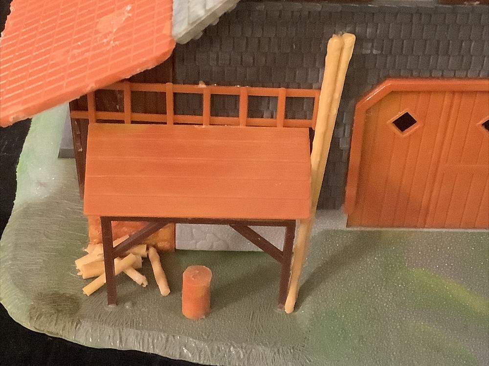 Faller Ams B-283 Forest House, Boxed #020719
