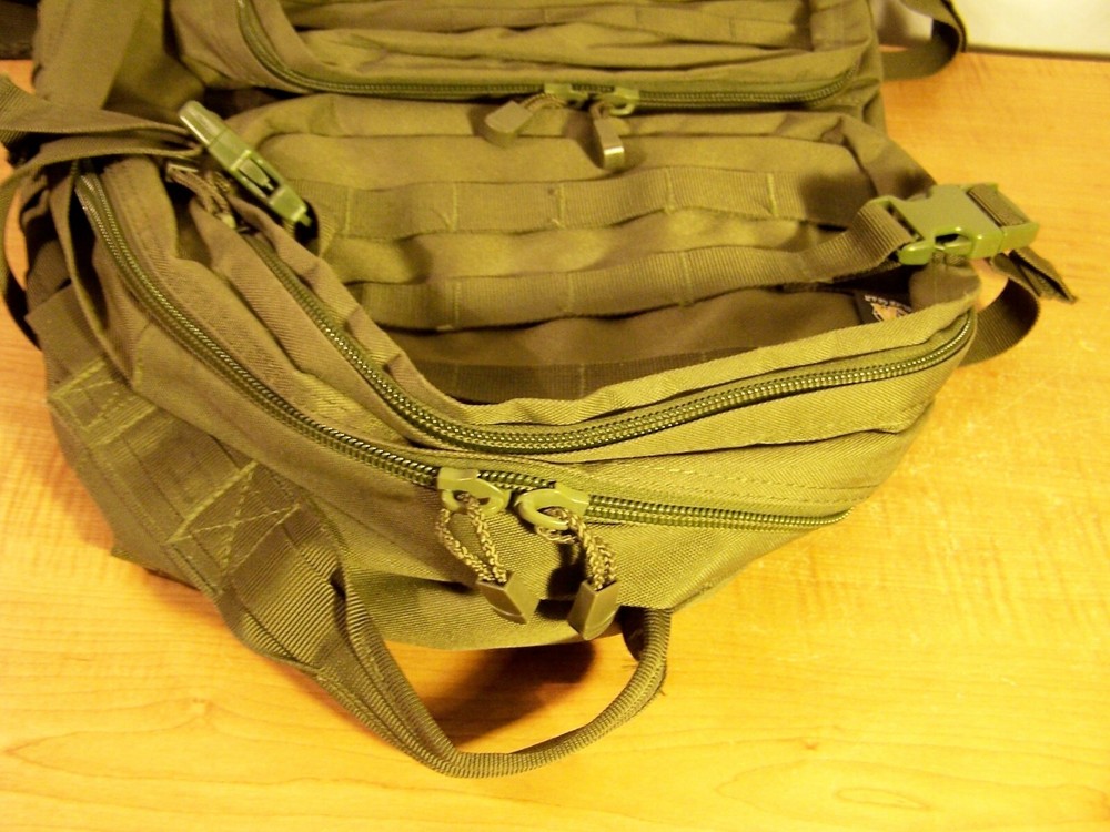 L.A.GEAR,TACTICAL FIELD PACK. O.D.