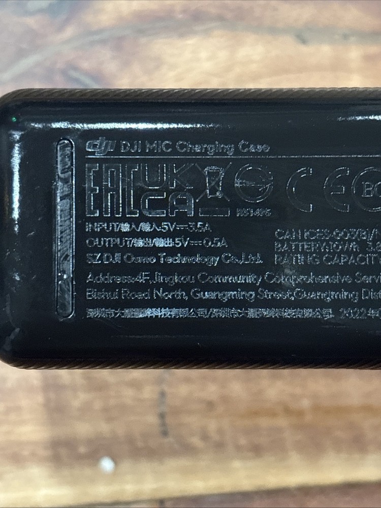 DJI Mic Dual-Transmitter Compact Digital Wireless Microphone System ASB01