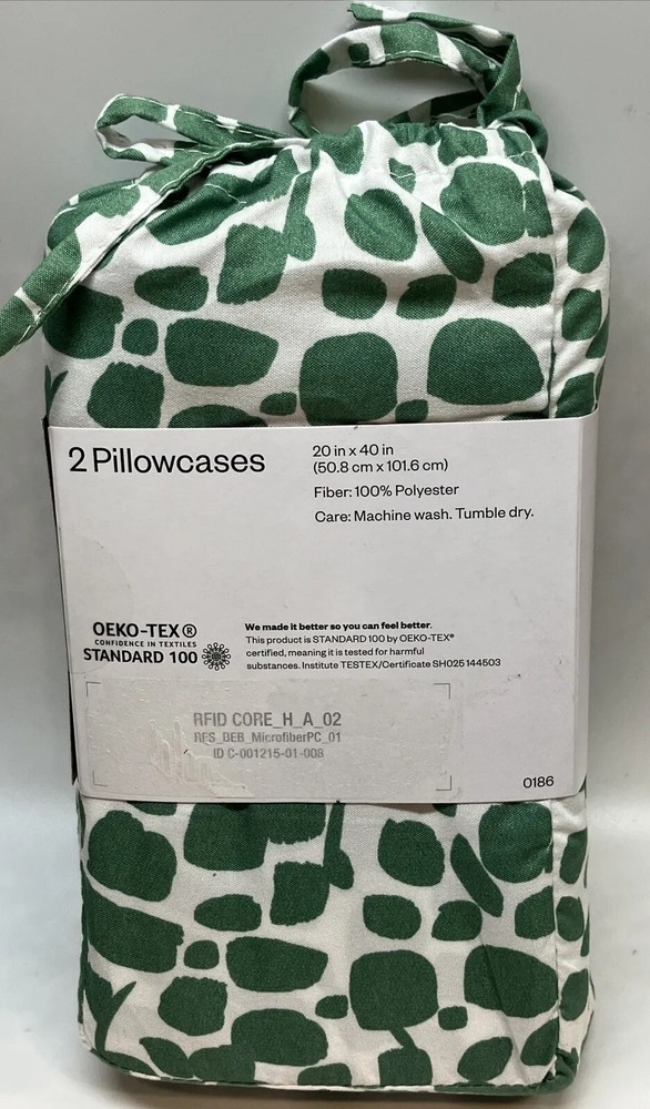 Okeo-Tex Room Essentials 2 King Microfiber Pillowcases Wrinkle Resistant BN