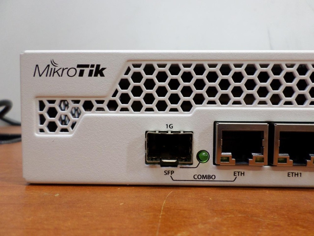 Mikrotik Cloud Core Router CCR1009-7G-1C-PC