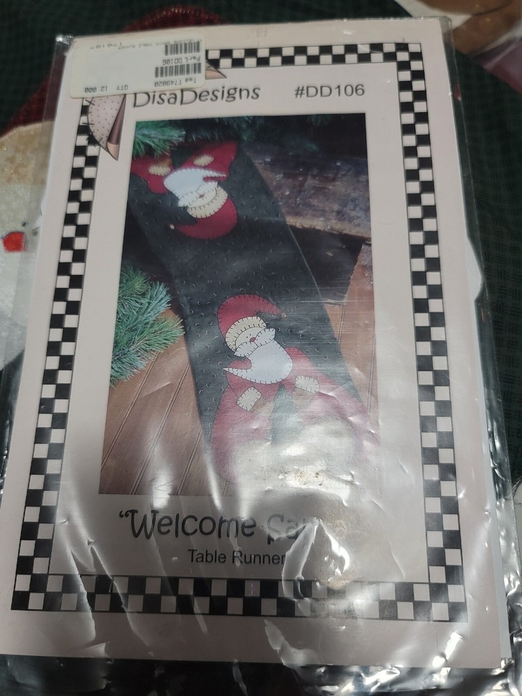 Disa Designs "Welcome Santa" Table Runner Sewing Craft Kit EUC